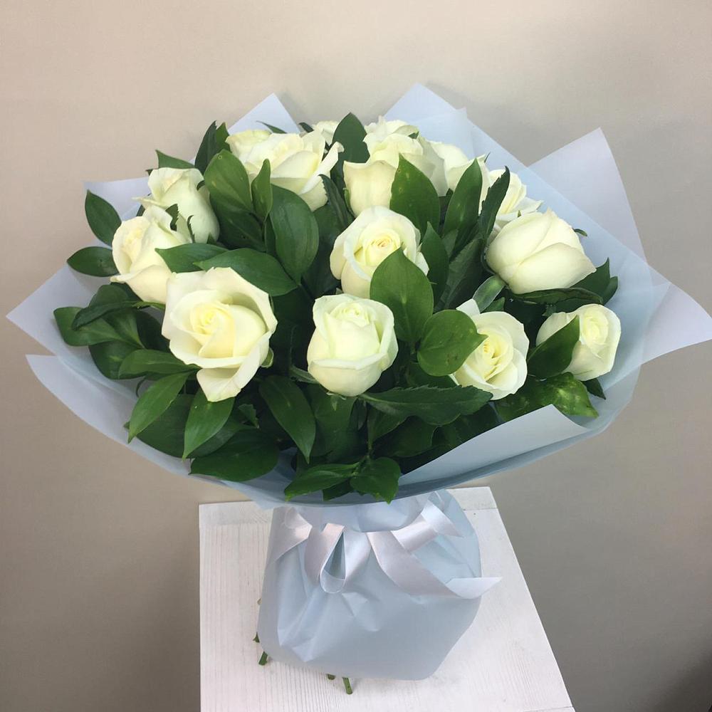 Букет 15 Белых роз Проуд в Коврове