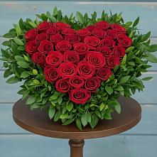 Цветочная композиция из Розы в виде сердца в Коврове