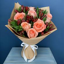 Букет цветов из:  Розы и Альстромерии #REPLACE_PRED# Коврове