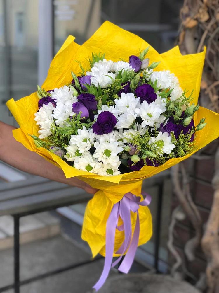 Букет цветов из: Ирисы, Хризантемы и Ромашки в Коврове