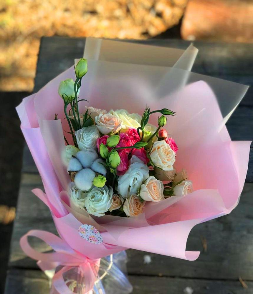 Букет цветов из: Розы и Лизиантусы в Коврове