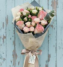 Букет цветов из:  Розы #REPLACE_PRED# Коврове