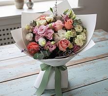 Букет цветов из:  Розы, Лизиантусы и Гвоздики в Коврове