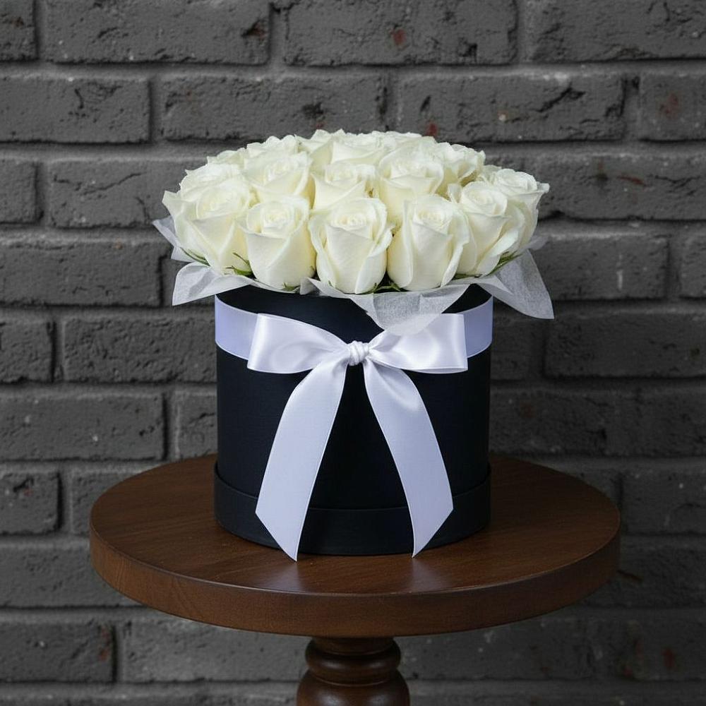 Цветочная композиция из Розы в шляпной коробке в Коврове