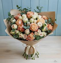 Букет цветов из:  Альстромерии и Розы в Коврове
