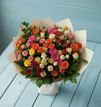 Букет Микс из разноцветных кустовых роз в Коврове